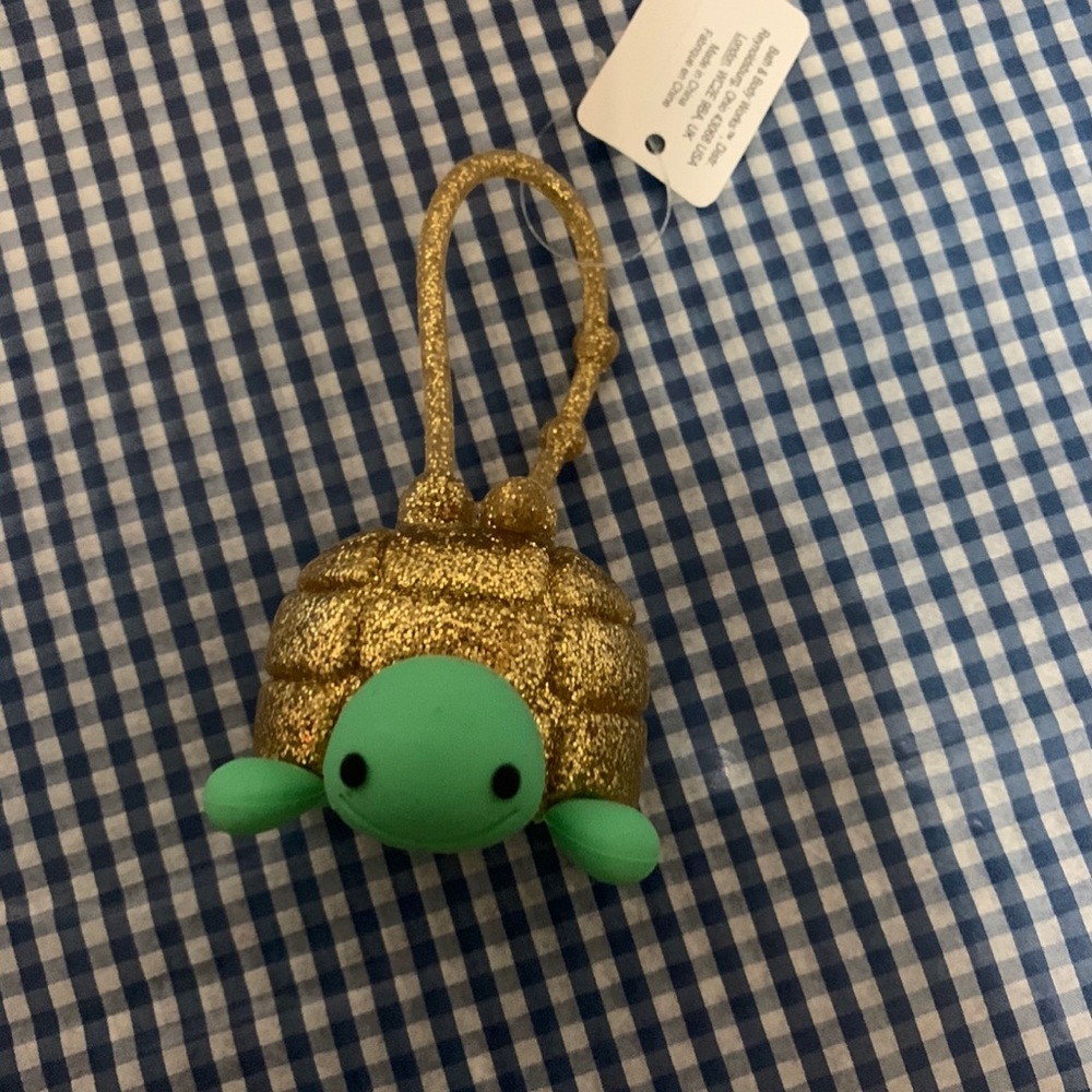 Bath and body works turtle pocketbac holder New